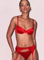 Seamless Luxe Balconette Bra
